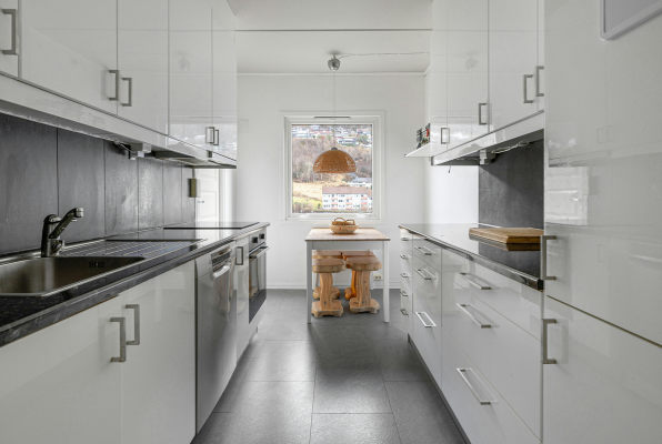 Galley Layout Kitchen